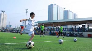 lợi ích khi cho trẻ chơi bóng