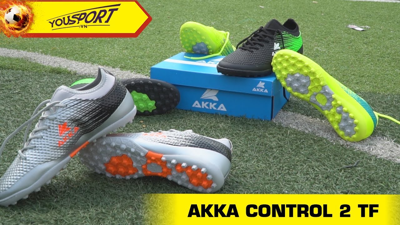 Review giày bóng đá Akka Control 2 TF