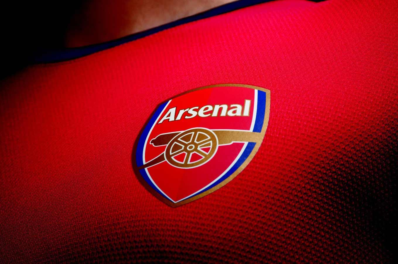 logo áo Arsenal